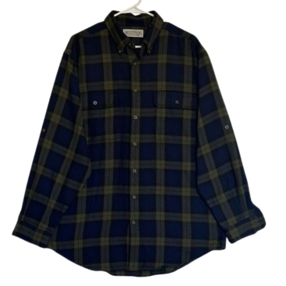 Roundtree & Yorke Outfitters Plaid Button Down Flannel Shirt Mens Size L Outdoor